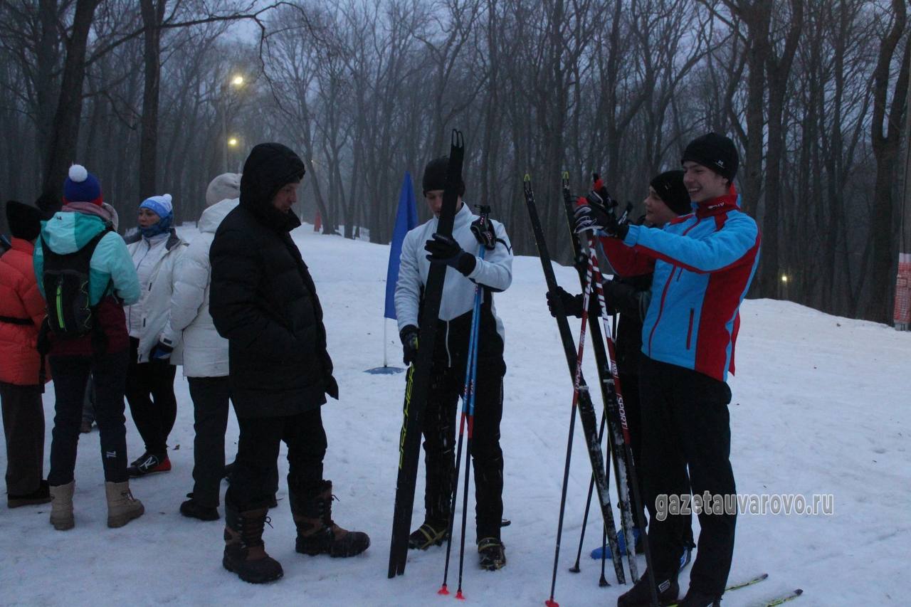 Участниками «Вишнёвой гонки» в городе Уварово стали 70 лыжников Участниками «Вишнёвой гонки» в городе Уварово стали 70 лыжников