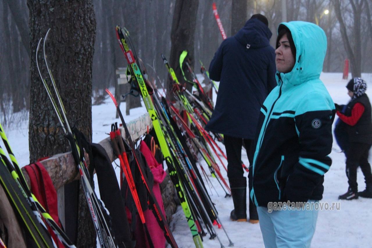 Участниками «Вишнёвой гонки» в городе Уварово стали 70 лыжников Участниками «Вишнёвой гонки» в городе Уварово стали 70 лыжников