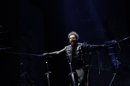 На сцене Драмтеатра состоялась премьера спектакля «Отелло» (16+)