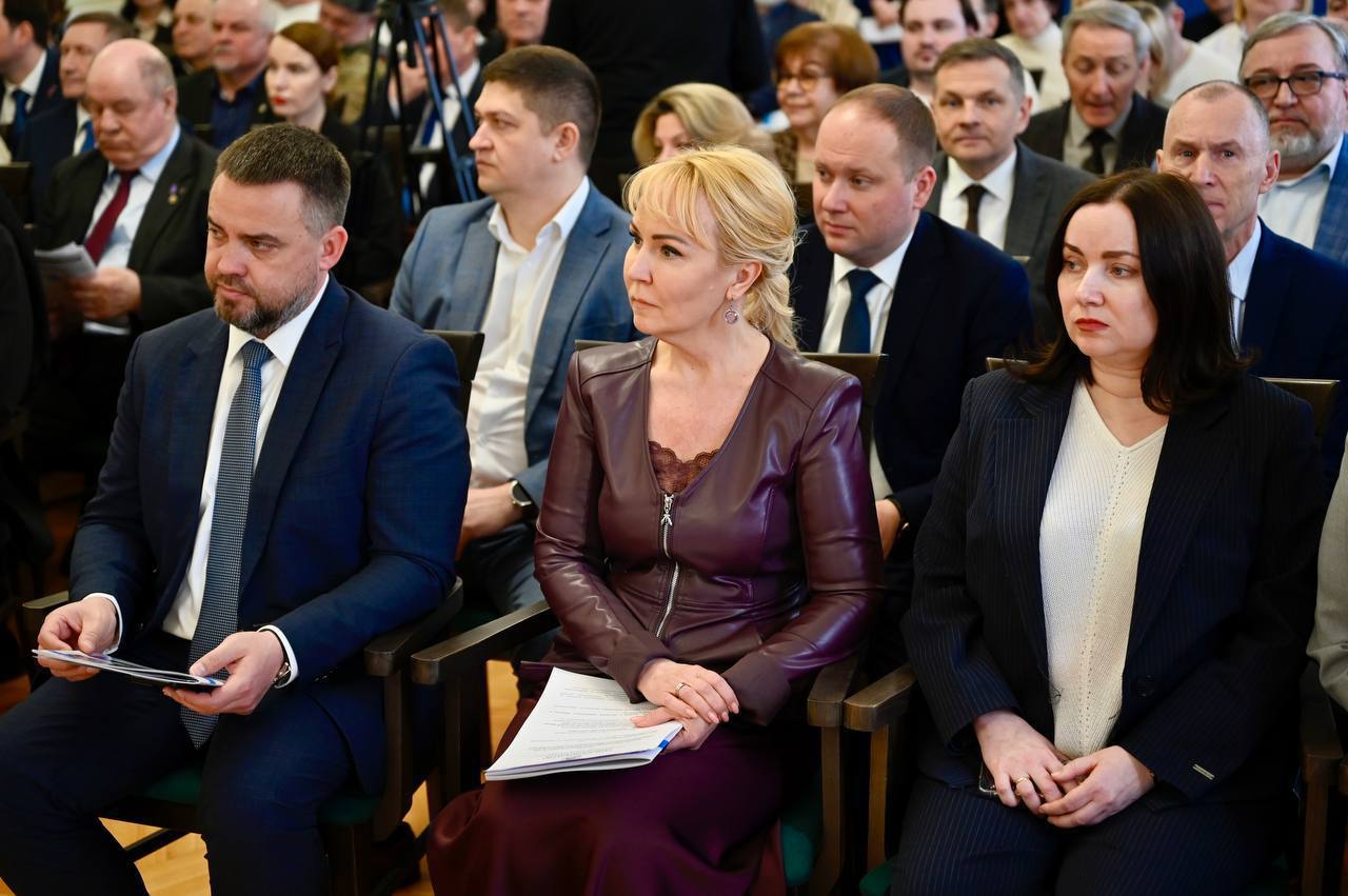 В Тамбовском драматическом театре состоялось заседание Общественной палаты региона В Тамбовском драматическом театре состоялось заседание Общественной палаты региона