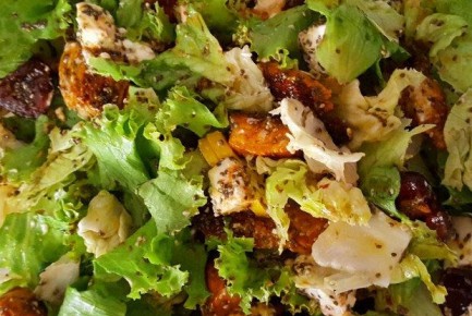 Свежий летний салат с черешней и индейкой: наслаждение в каждой ложке