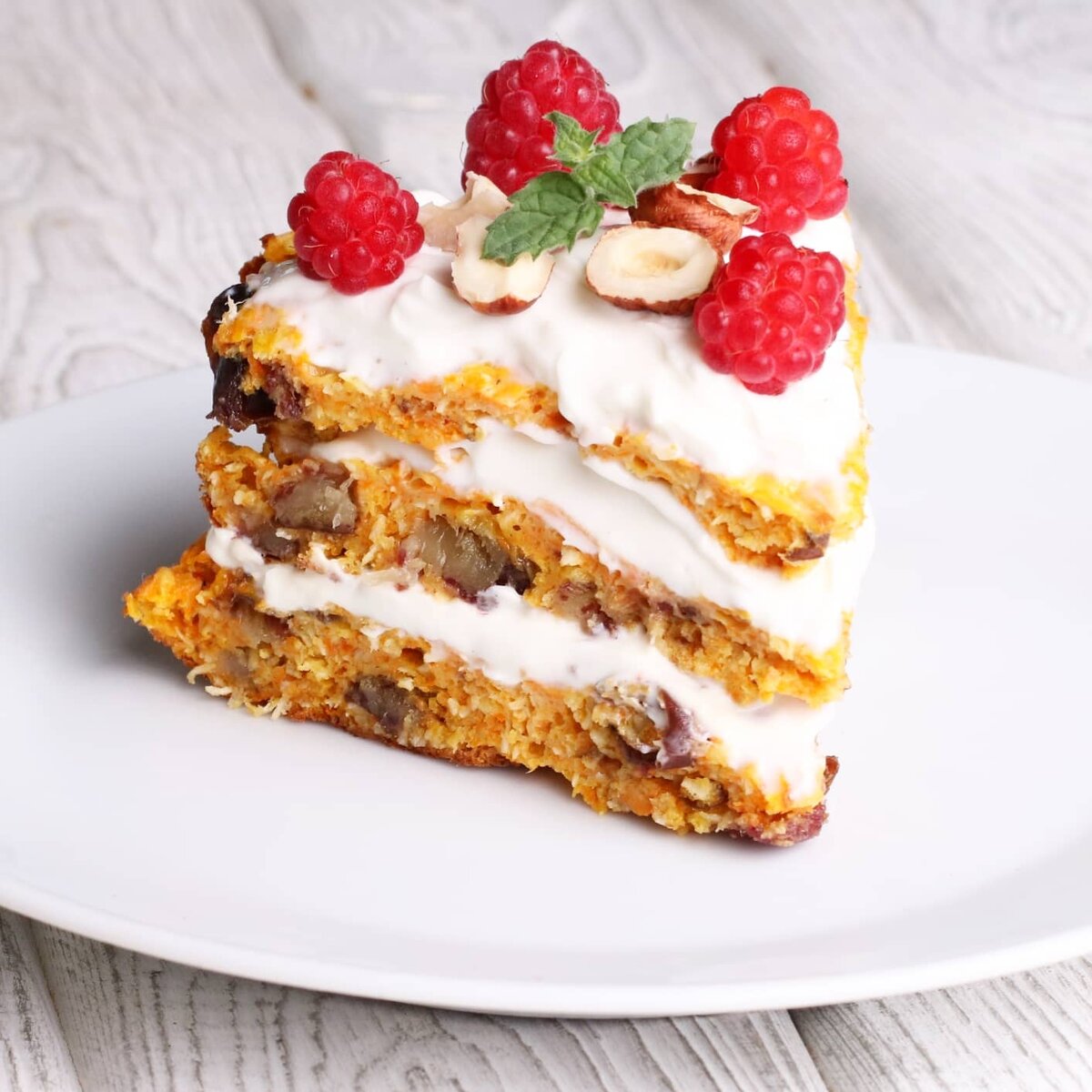 Необычный морковный торт: вкусный десерт сковородки