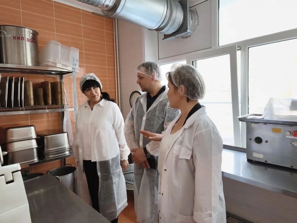 Чем и как кормят малышей: в Тамбове проверили питание в детских садах Чем и как кормят малышей: в Тамбове проверили питание в детских садах