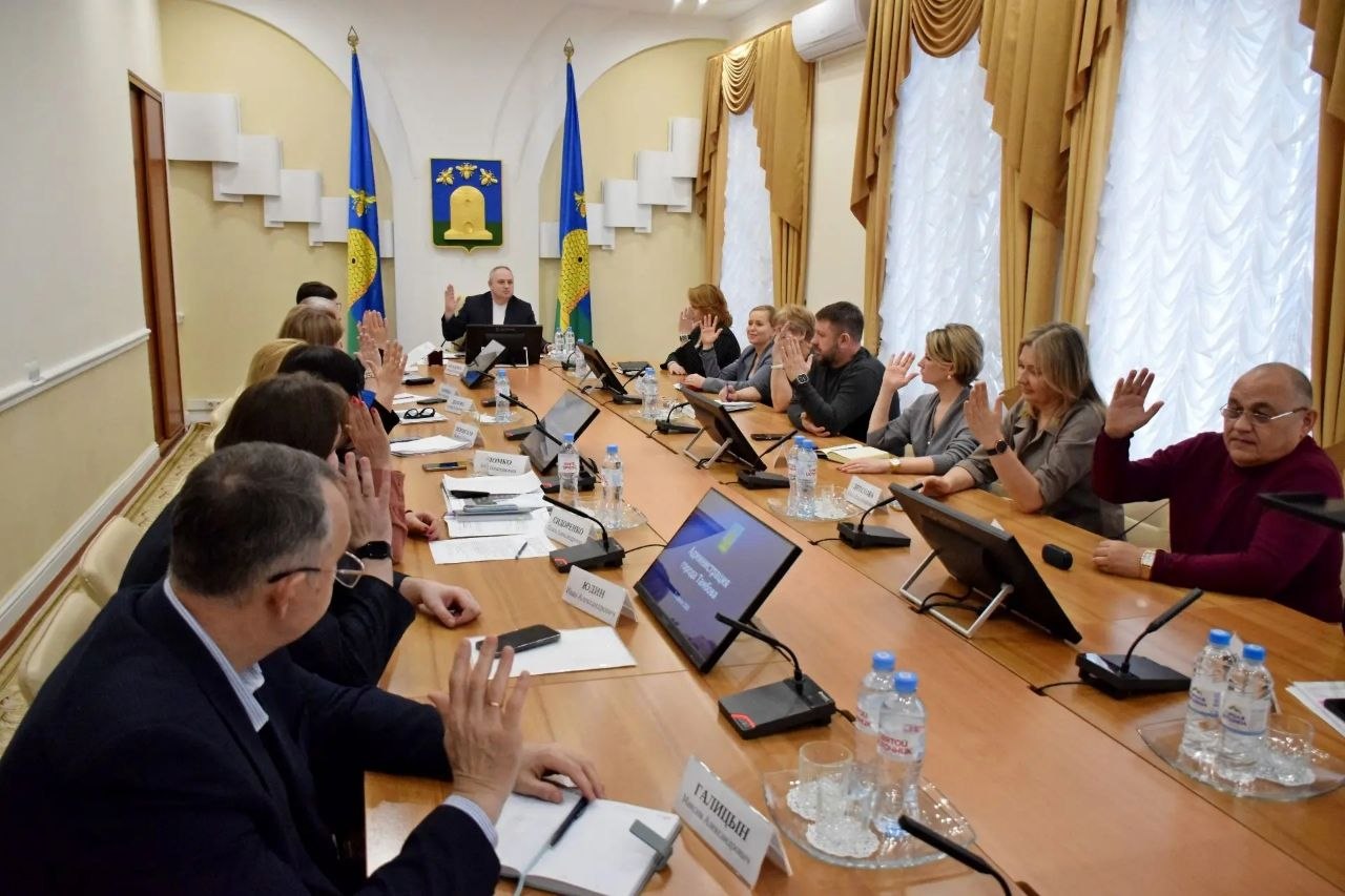 В администрации Тамбова состоялось заседание общественной комиссии, где определили территории для участия во всероссийском голосовании за объекты благоустройства В администрации Тамбова состоялось заседание общественной комиссии, где определили территории для участия во всероссийском голосовании за объекты благоустройства