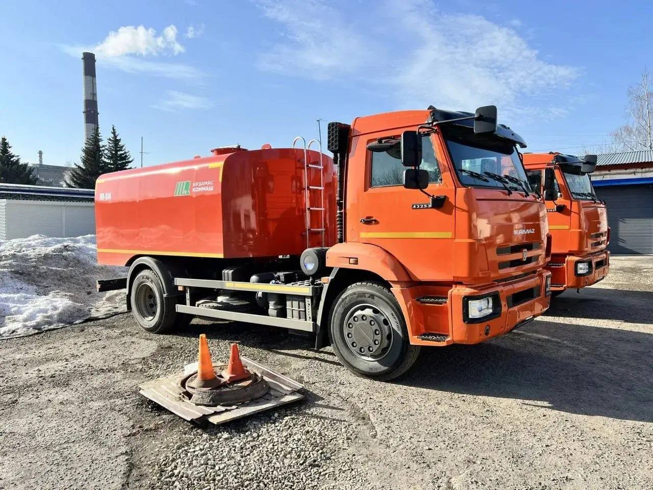 ТСК модернизируется: новые машины против засоров помогут очистить коммунальные сети