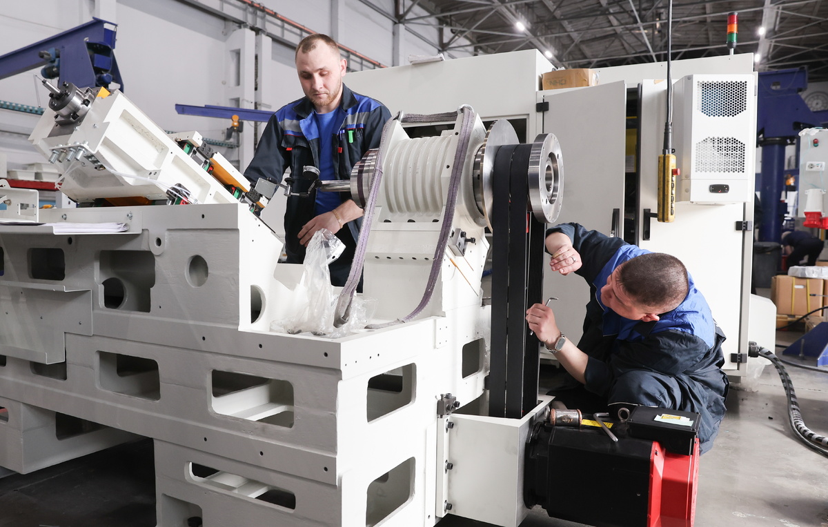 В Госдуме предложили расследовать "зарплатный сговор" среди компаний