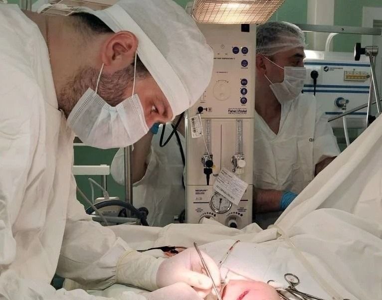 В Тамбове детские хирурги спасли новорождённого с редким заболеванием