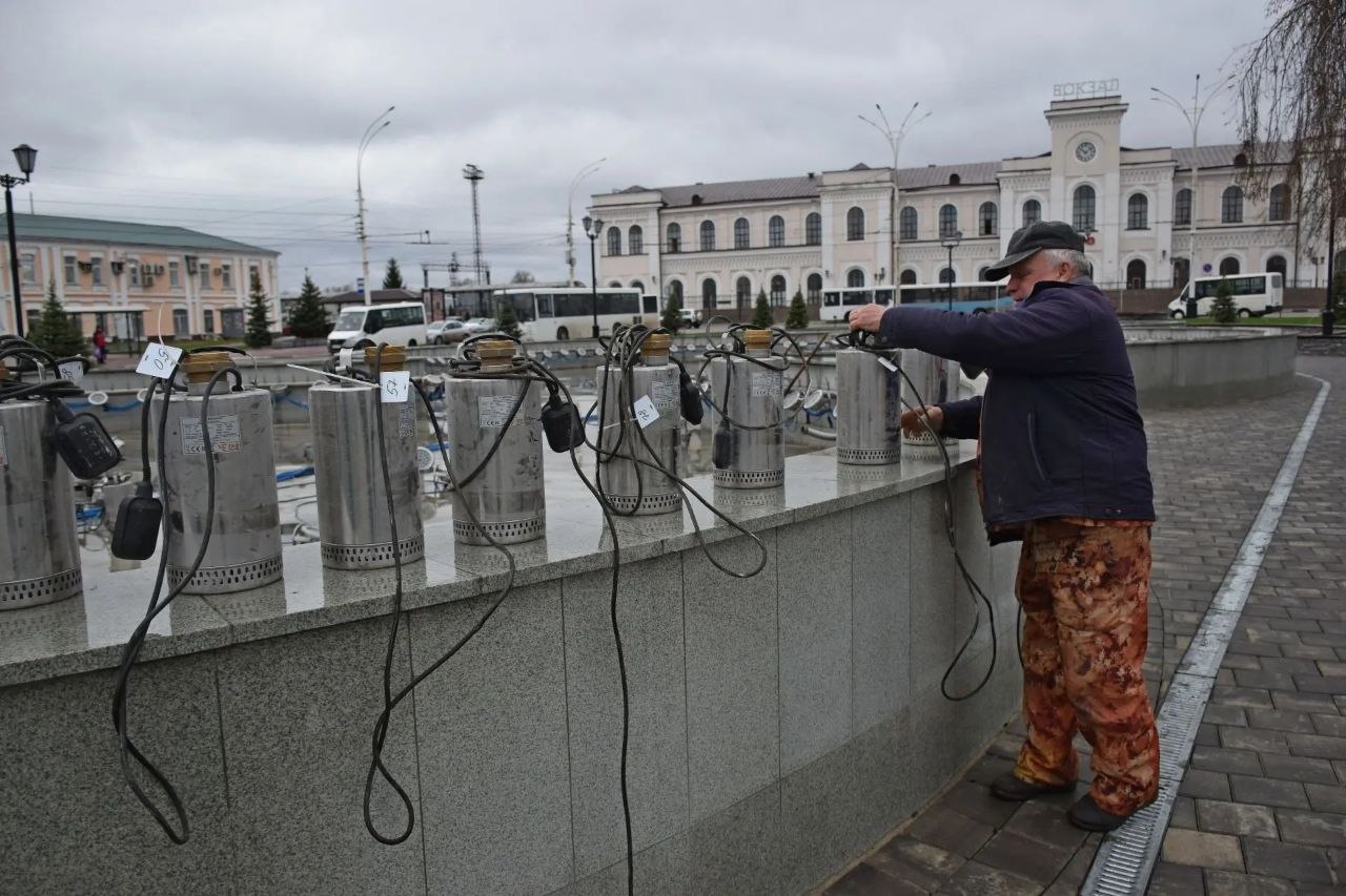 Фонтан на Привокзальной площади активно готовят к запуску