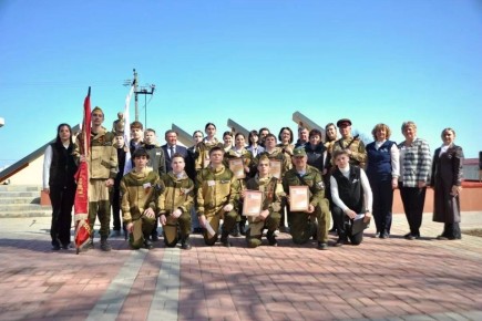 В селе Куксово Тамбовского муниципального округа у мемориала Великой Отечественной войны состоялось торжественное открытие регионального этапа Всероссийской акции «Вахта Памяти-2026»