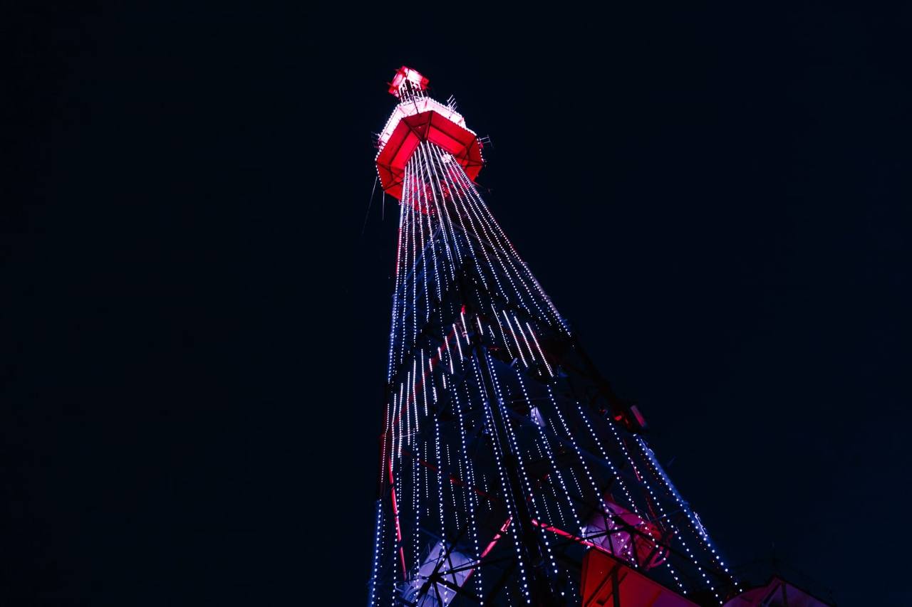 12 апреля, в честь 65-й годовщины первого полета Юрия Гагарина в космос, филиал РТРС «Тамбовский ОРТПЦ» включит архитектурно-художественную подсветку на телебашне, которая находится на улице Мичуринской областного центра