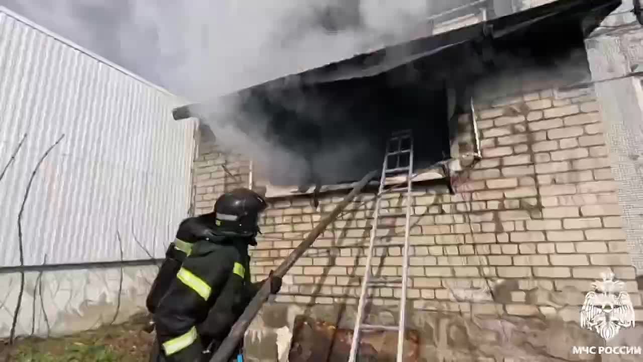 В Тамбове потушили пожар в девятиэтажке: есть пострадавшие