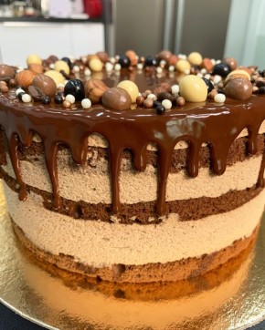 Изысканный торт «Моккачино»: соблазнительный шоколадно-кофейный десерт