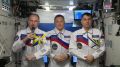 Космонавты Роскосмоса с борта МКС поздравили россиян с Днем космонавтики
