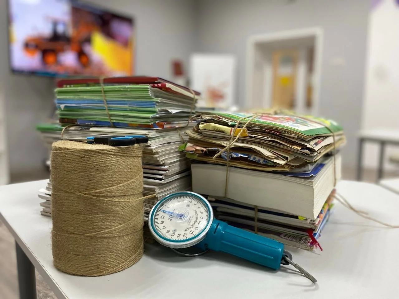 В России проходит масштабная экологическая акция «БумБатл», которая направлена на сокращение чрезмерного потребления бумаги и формирование культуры ответственного обращения с отходами