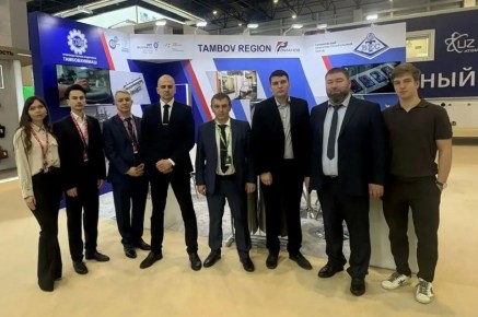 ������������� ���������� ������� ����������� ���� ���������� �� �������� ��������̻ � �������� (12+)