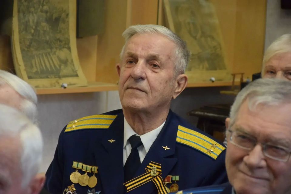 � ����� � 28 ����� �.�. ������ ���������� ����������� ������ �������: ���� � ������, ����������� ������ ��������� ������� ������������� �����