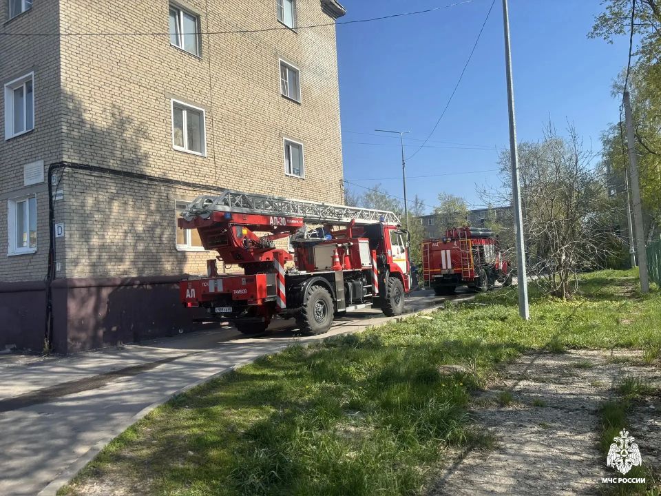 3 человека спасены и 10 эвакуированы на пожаре в городе Тамбове 3 человека спасены и 10 эвакуированы на пожаре в городе Тамбове
