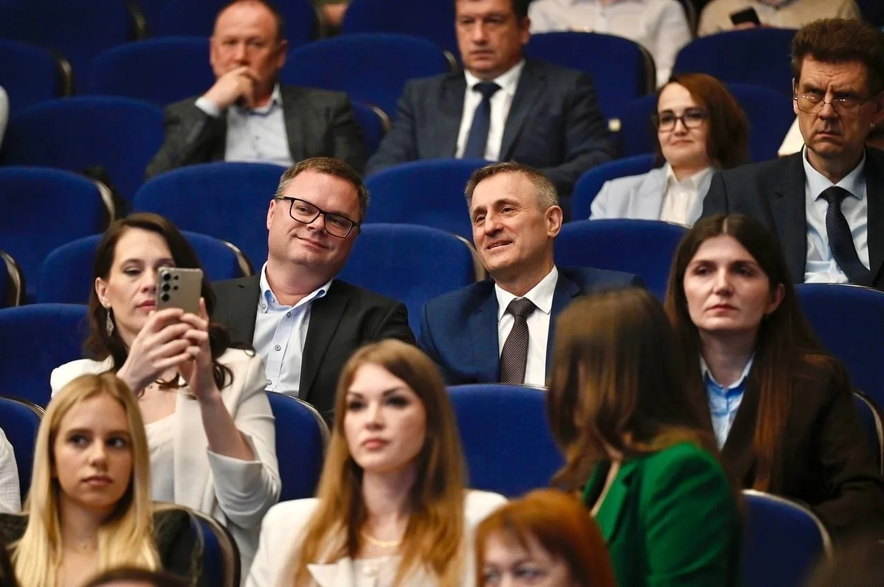 15 мая в Учебном театре Державинского университета прошло ежегодное собрание Союза Регионального объединения работодателей «Тамбовская областная Ассоциации промышленников и предпринимателей» 15 мая в Учебном театре Державинского университета прошло ежегодное собрание Союза Регионального объединения работодателей «Тамбовская областная Ассоциации промышленников и предпринимателей»