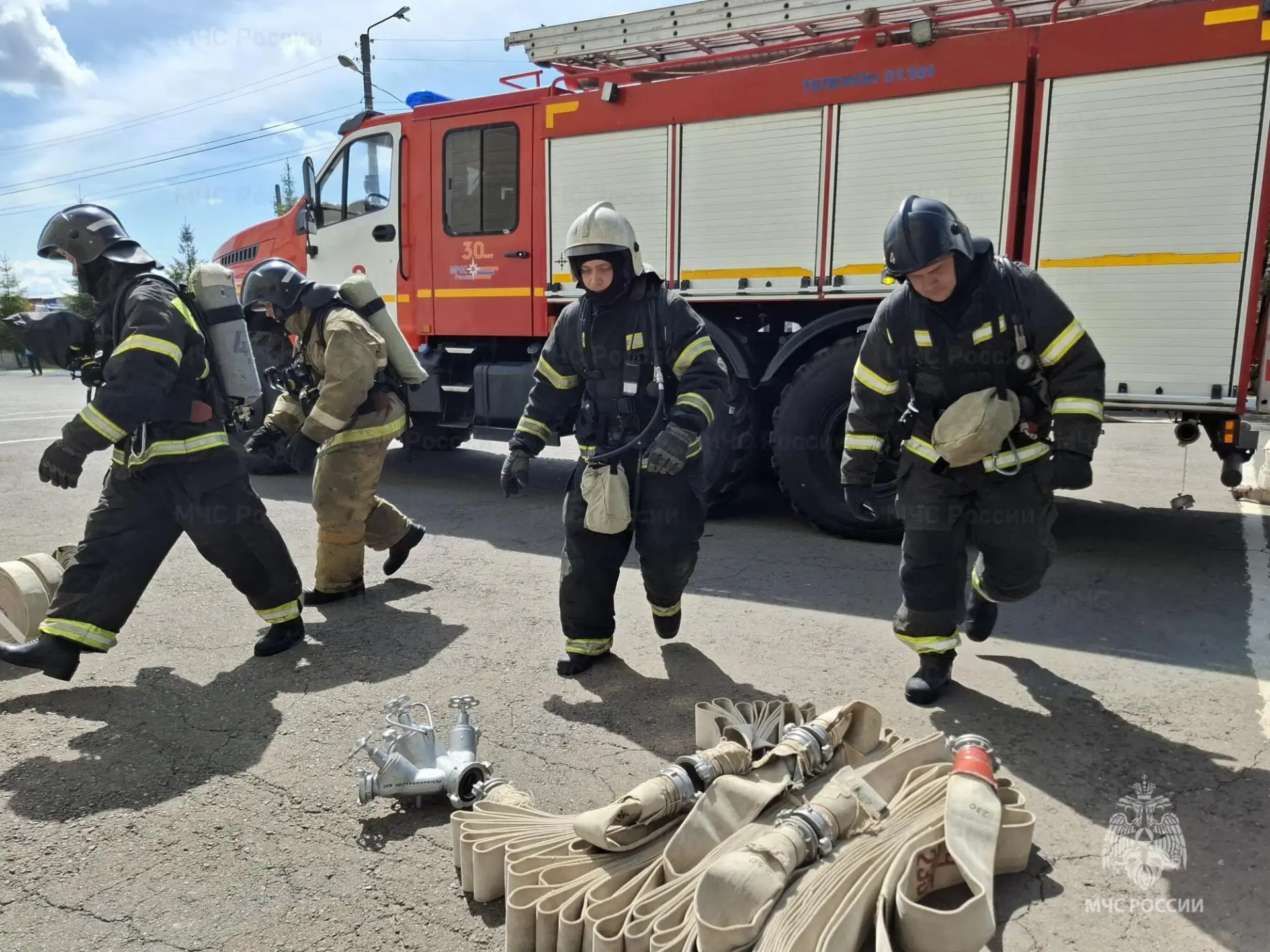 В Тaмбoвe определены лучшие газодымозащитники региона В Тaмбoвe определены лучшие газодымозащитники региона
