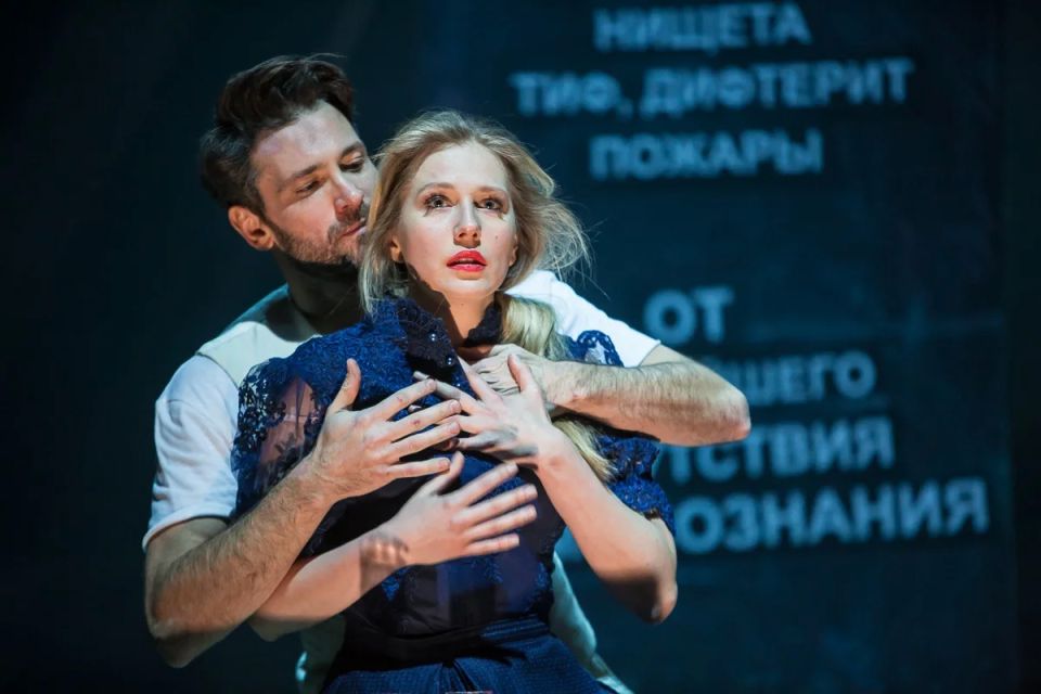 15 мая в рамках XIX Межрегионального театрального фестиваля имени Н.Х. Рыбакова Московский Губернский драматический театр показал спектакль «Дядя Ваня» по пьесе А.П. Чехова. Перед началом с журналистами встретились... 15 мая в рамках XIX Межрегионального театрального фестиваля имени Н.Х. Рыбакова Московский Губернский драматический театр показал спектакль «Дядя Ваня» по пьесе А.П. Чехова. Перед началом с журналистами встретились...