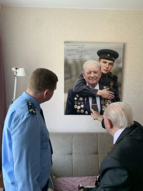 Прокурор Тамбовской области Андрей Кулагин навестил ветерана Великой Отечественной войны Владимира Антоновича Севрюкова (1926 г.р.) Прокурор Тамбовской области Андрей Кулагин навестил ветерана Великой Отечественной войны Владимира Антоновича Севрюкова (1926 г.р.)
