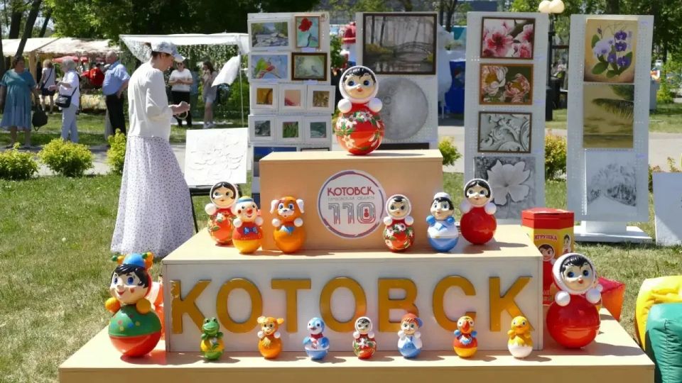 В Тамбовской области пройдёт фестиваль котовской неваляшки (0+)