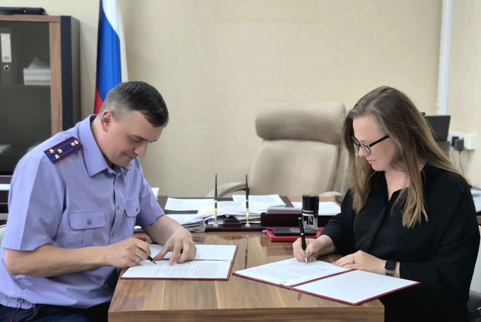 Руководитель следственного управления СК России по Тамбовской области провел рабочую встречу с Главным государственным инспектором труда в регионе Руководитель следственного управления СК России по Тамбовской области провел рабочую встречу с Главным государственным инспектором труда в регионе