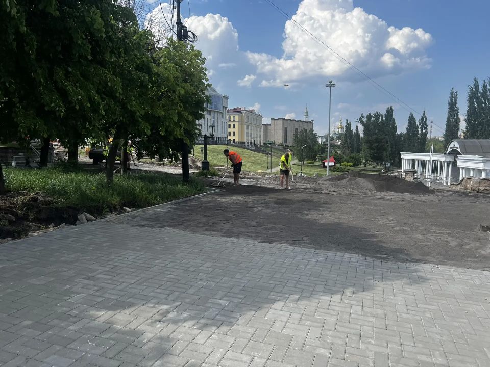 Сегодня принял участие в выездном заседании комитета по промышленности, строительству, транспорту, связи и развитию предпринимательства Тамбовской областной Думы, которое прошло на Набережной Тамбова Сегодня принял участие в выездном заседании комитета по промышленности, строительству, транспорту, связи и развитию предпринимательства Тамбовской областной Думы, которое прошло на Набережной Тамбова