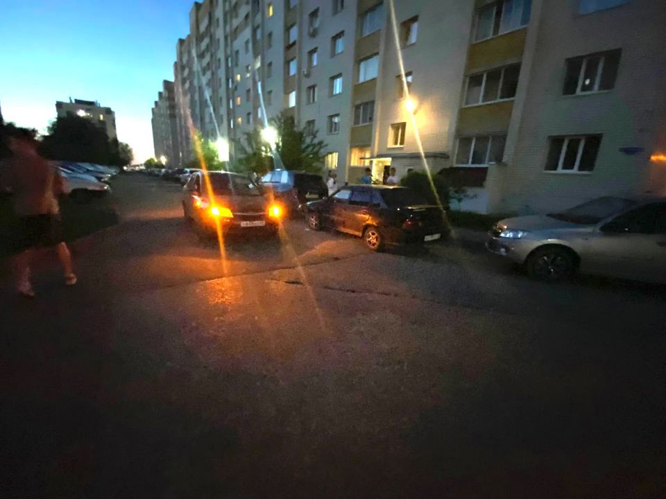 На севере Тамбова водитель автомобиля “Лада” сбил 10-летнего мальчика на электросамокате На севере Тамбова водитель автомобиля “Лада” сбил 10-летнего мальчика на электросамокате