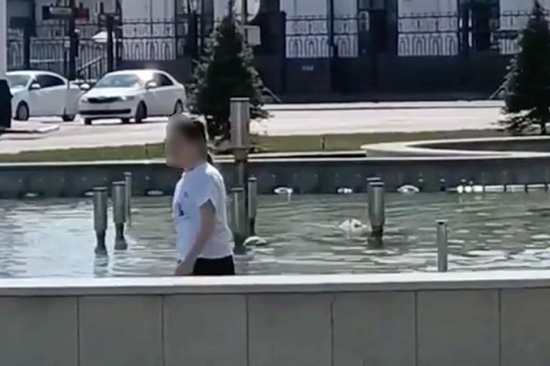 Фонтан на Привокзальной площади Тамбова отключили до четверга Фонтан на Привокзальной площади Тамбова отключили до четверга
