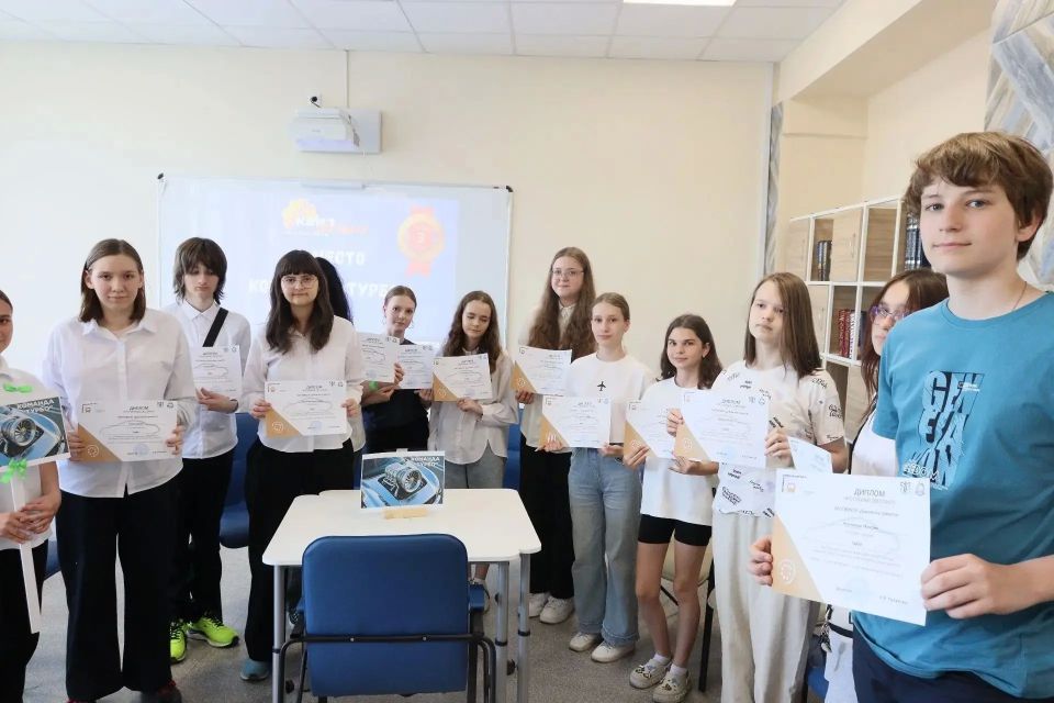 «Дорожная грамота»: школьникам и студентам колледжей напомнили о безопасности на дорогах «Дорожная грамота»: школьникам и студентам колледжей напомнили о безопасности на дорогах