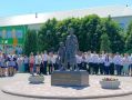На территории Мучкапской школы открыли памятник учителю