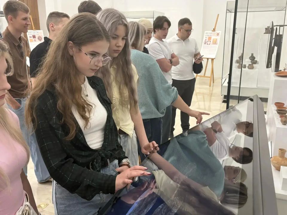 Делегация школьников из Тамбовской области прибыла в Севастополь Делегация школьников из Тамбовской области прибыла в Севастополь