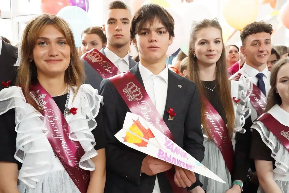 Сегодня во всех школах Тамбовской области прозвучал последний звонок