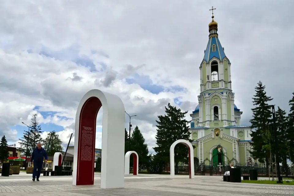 В ходе рабочего визита глава Тамбовской области Евгений Первышов посетил обновленную центральную площадь и спорткомплекс «Спартак» в Рассказове В ходе рабочего визита глава Тамбовской области Евгений Первышов посетил обновленную центральную площадь и спорткомплекс «Спартак» в Рассказове