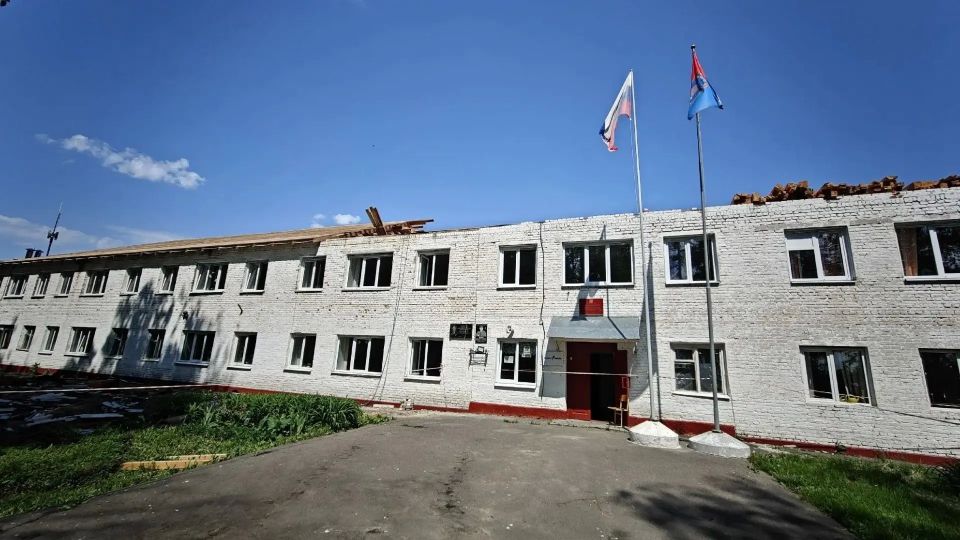 Окончание капитального ремонта кровли школы в селе Беломестная Двойня отсрочили почти на полтора месяца Окончание капитального ремонта кровли школы в селе Беломестная Двойня отсрочили почти на полтора месяца