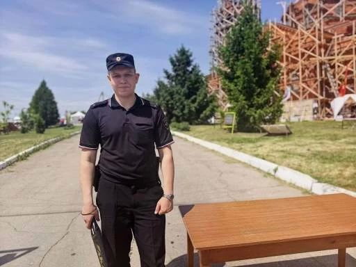 Сотрудники ОМВД России «Тамбовский» обеспечили охрану общественного порядка на региональном православном празднике в с. Пушкари Сотрудники ОМВД России «Тамбовский» обеспечили охрану общественного порядка на региональном православном празднике в с. Пушкари