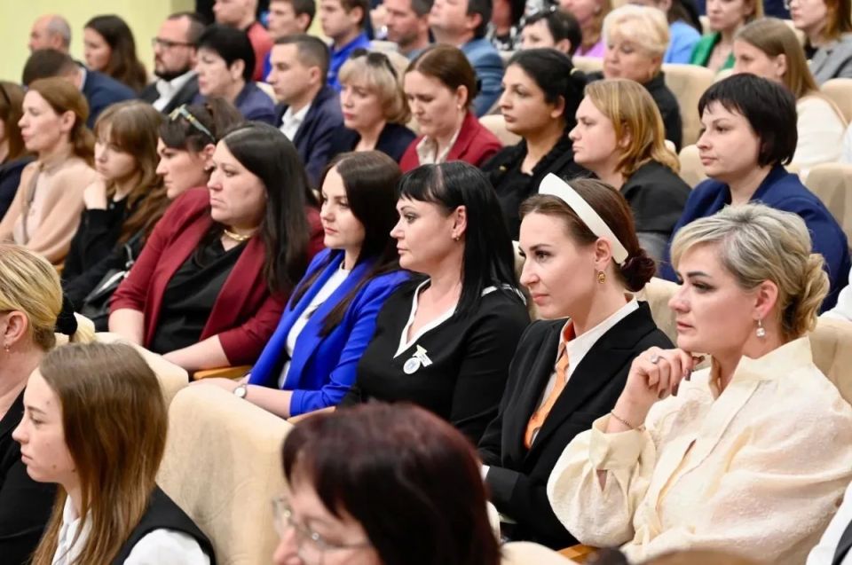 Приняла участие в муниципальном форуме «Есть результат», посвященном реализации Народной программы «Единой России», который прошел 27 мая в Рассказове Приняла участие в муниципальном форуме «Есть результат», посвященном реализации Народной программы «Единой России», который прошел 27 мая в Рассказове
