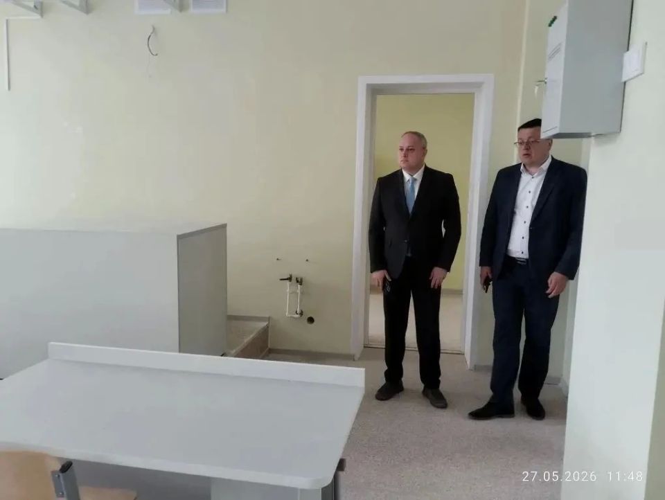 Максим Косенков: Заехал в первый корпус 21-го лицея на улице Энгельса Максим Косенков: Заехал в первый корпус 21-го лицея на улице Энгельса