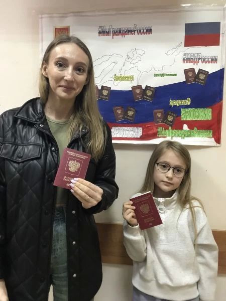 Сотрудники управления по вопросам миграции УМВД России по Тамбовской области оказывают государственные услуги детям Сотрудники управления по вопросам миграции УМВД России по Тамбовской области оказывают государственные услуги детям