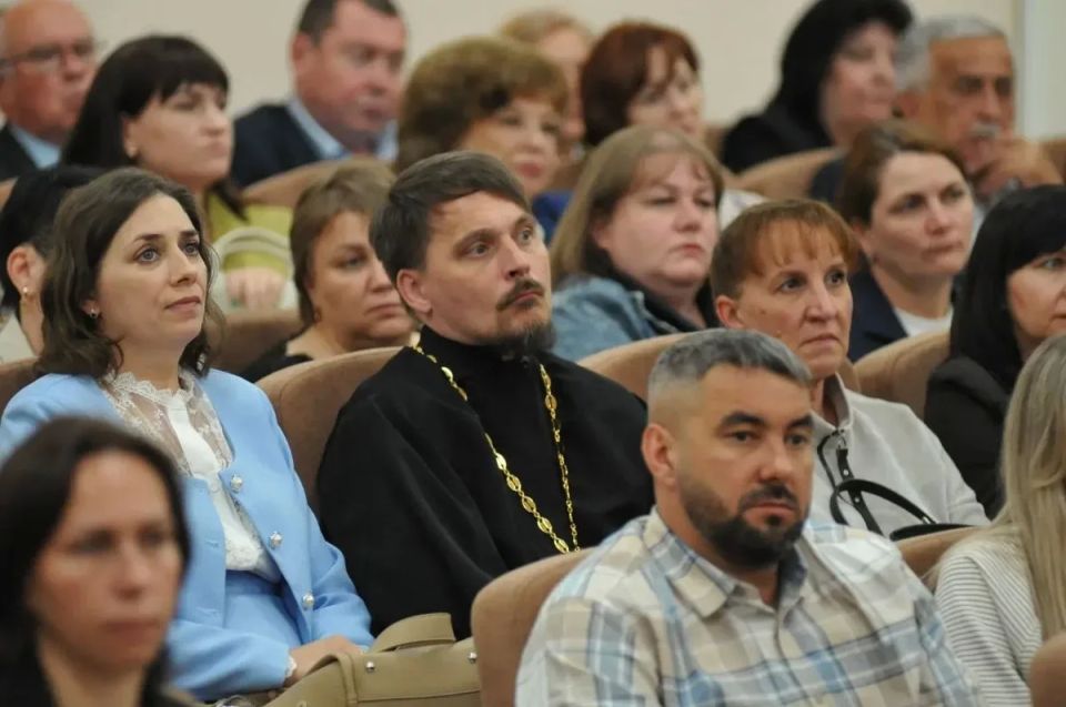 Партнерство ради будущего: семья и образование Партнерство ради будущего: семья и образование