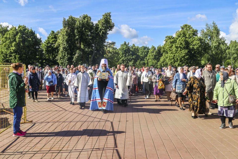 В Тамбов доставили ковчег с частицей мощей Матроны Московской (0+) В Тамбов доставили ковчег с частицей мощей Матроны Московской (0+)