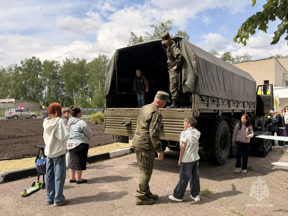 Праздник безопасности в Международный день защиты детей Праздник безопасности в Международный день защиты детей