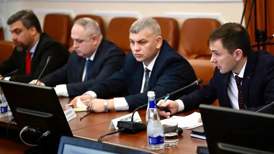 Тамбовский губернатор пообещал удалять чиновников с совещаний за телефон