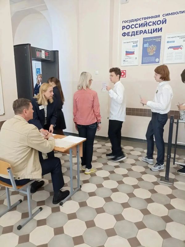 В Тамбове стартовала ГИА-9: более 3,5 тысяч девятиклассников сдают экзамены В Тамбове стартовала ГИА-9: более 3,5 тысяч девятиклассников сдают экзамены