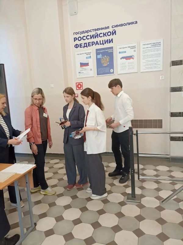 В Тамбове стартовала ГИА-9: более 3,5 тысяч девятиклассников сдают экзамены В Тамбове стартовала ГИА-9: более 3,5 тысяч девятиклассников сдают экзамены