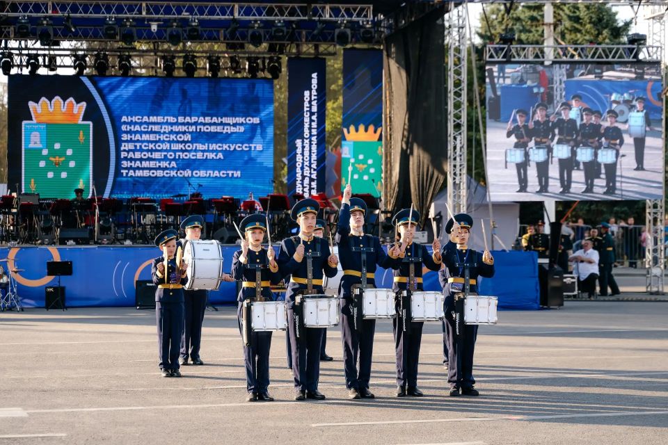 Участники XIII Международного фестиваля духовых оркестров им. В.И. Агапкина и И.А. Шатрова Участники XIII Международного фестиваля духовых оркестров им. В.И. Агапкина и И.А. Шатрова