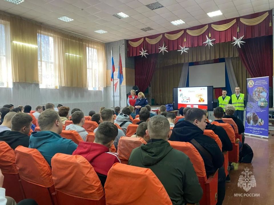Навыки, спасающие жизни: студенты техникума освоили курс первой помощи Навыки, спасающие жизни: студенты техникума освоили курс первой помощи