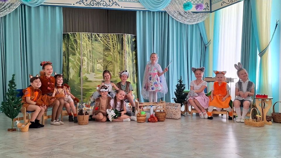 Дошкольная группа детского хора «Начало» отправилась на первые гастроли Дошкольная группа детского хора «Начало» отправилась на первые гастроли