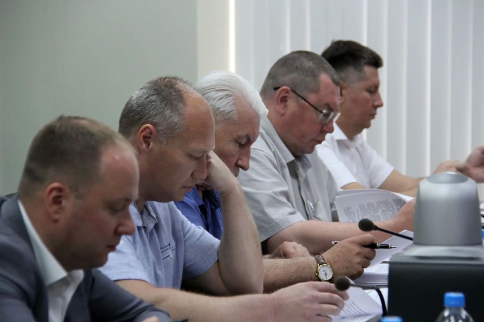 Под председательством Павла Моисеева прошло заседание комитета по связям с органами местного самоуправления, общественными организациями, вопросам осуществления международного сотрудничества, депутатской этике Под председательством Павла Моисеева прошло заседание комитета по связям с органами местного самоуправления, общественными организациями, вопросам осуществления международного сотрудничества, депутатской этике